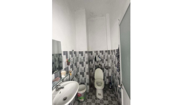 Sổ Hồng Riêng- Nhà 2 Tầng- 2,6  Tỷ Tặng Nội Thất- Sát Bên Vinhomes Grand Park Quận 9 -Không Quy Hoạch